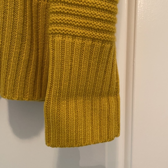 Apt 9 Chartreuse Knit Sweater - Picture 2 of 4